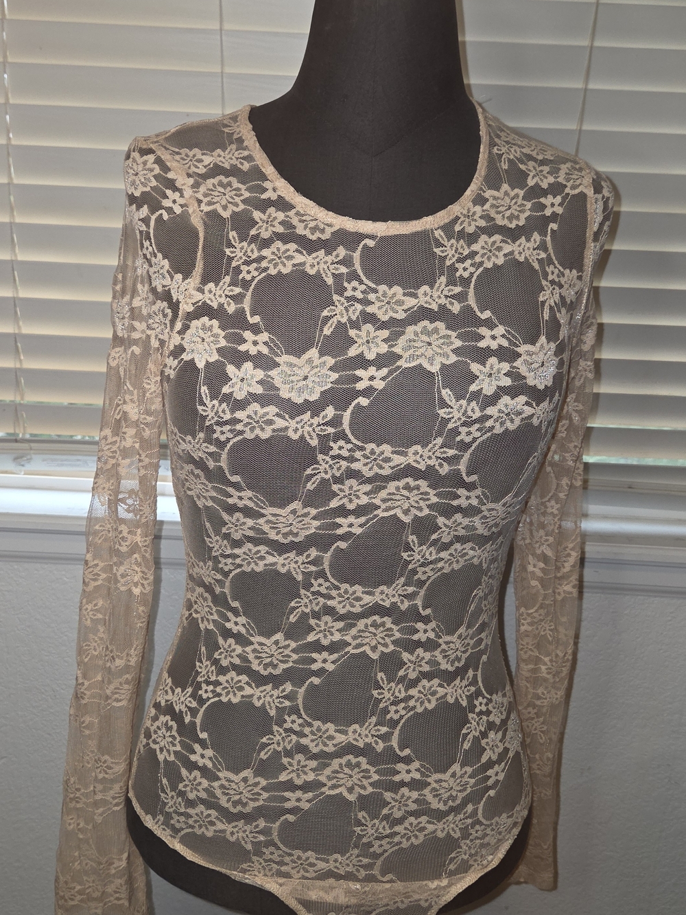 Forever 21 Nude Blush Lace Floral Top